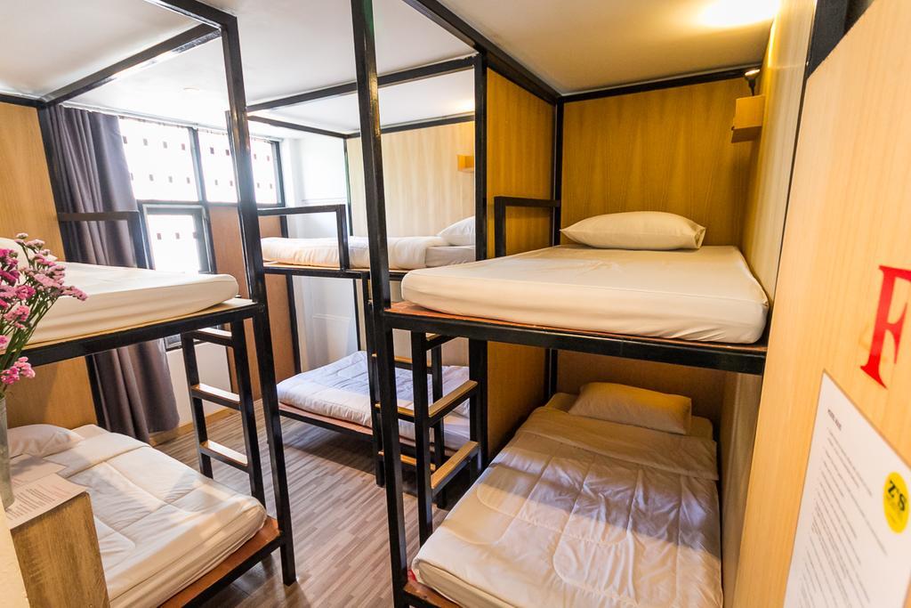 Z'S Hostel At Tha Phae Gate Chiang Mai Esterno foto