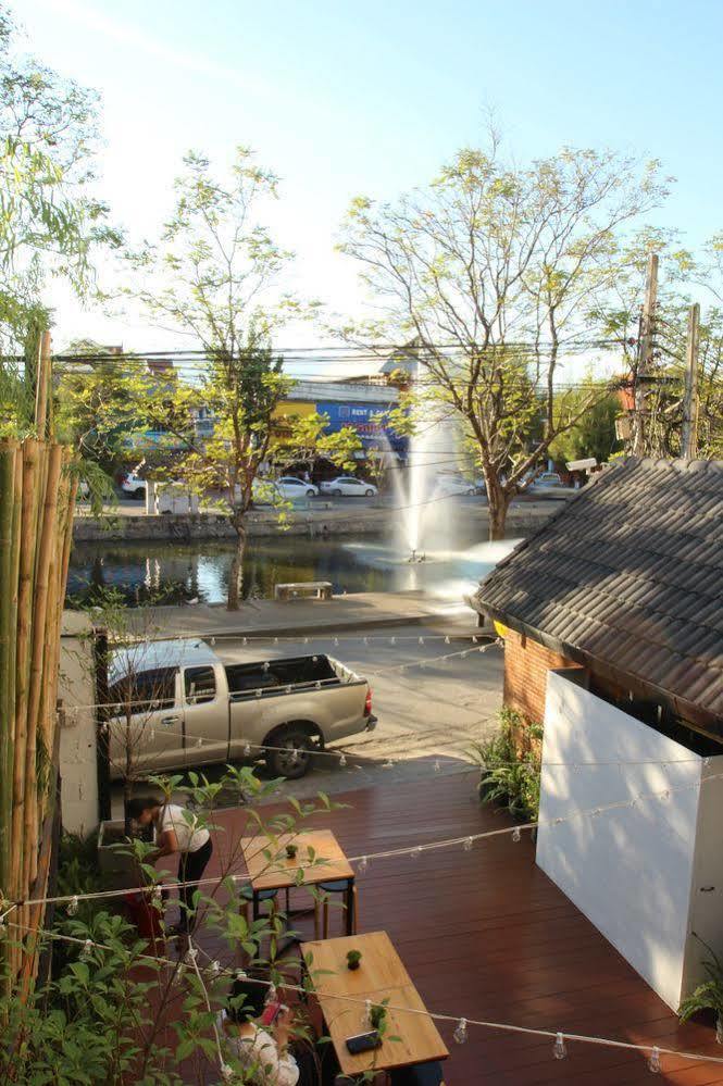 Z'S Hostel At Tha Phae Gate Chiang Mai Esterno foto
